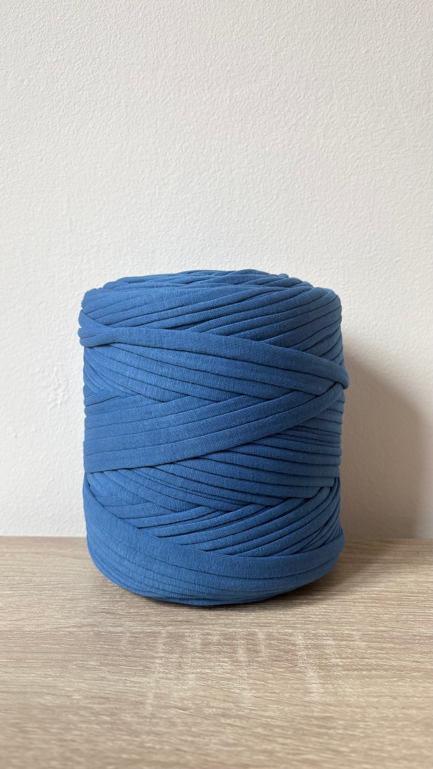 T SHIRT YARN - BLUES