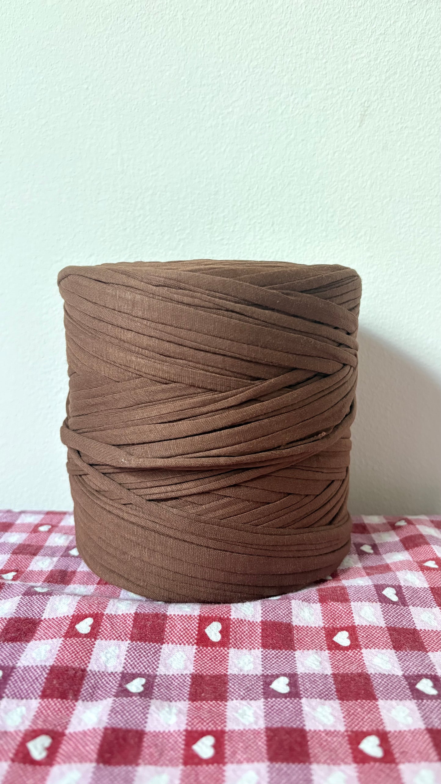 T SHIRT YARN - BROWNS
