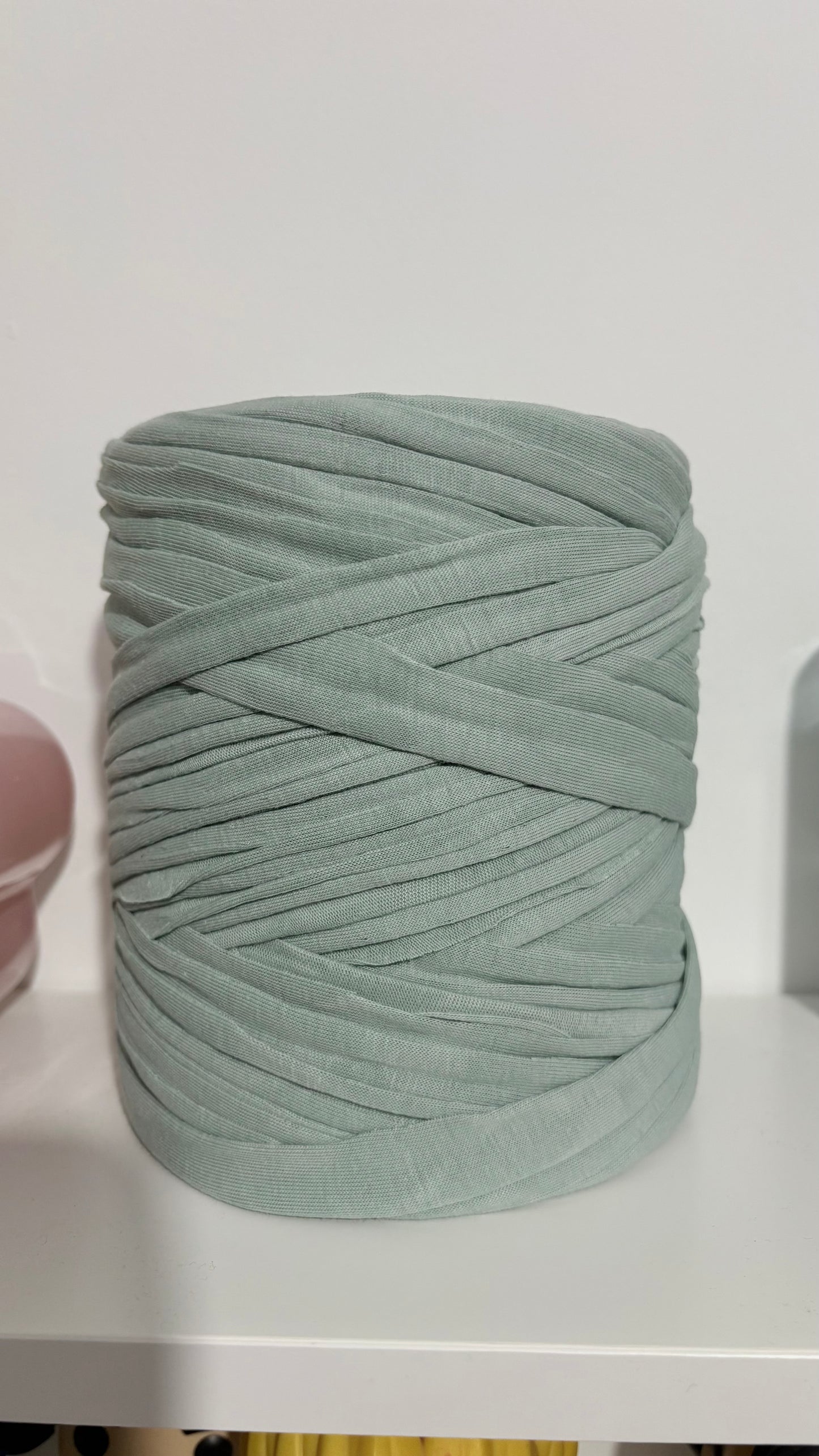 T SHIRT YARN - GREENS