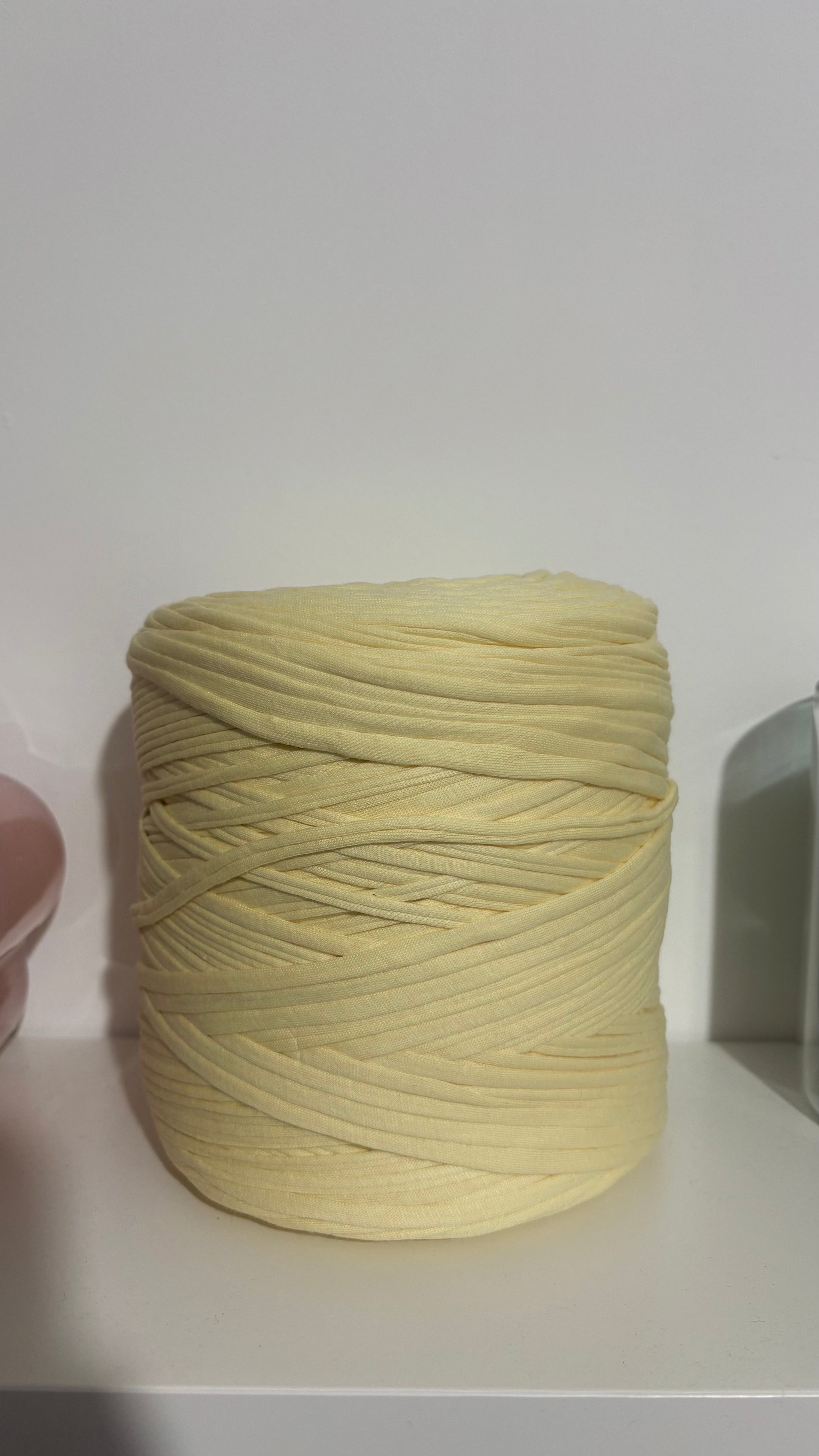 T SHIRT YARN - YELLOWS