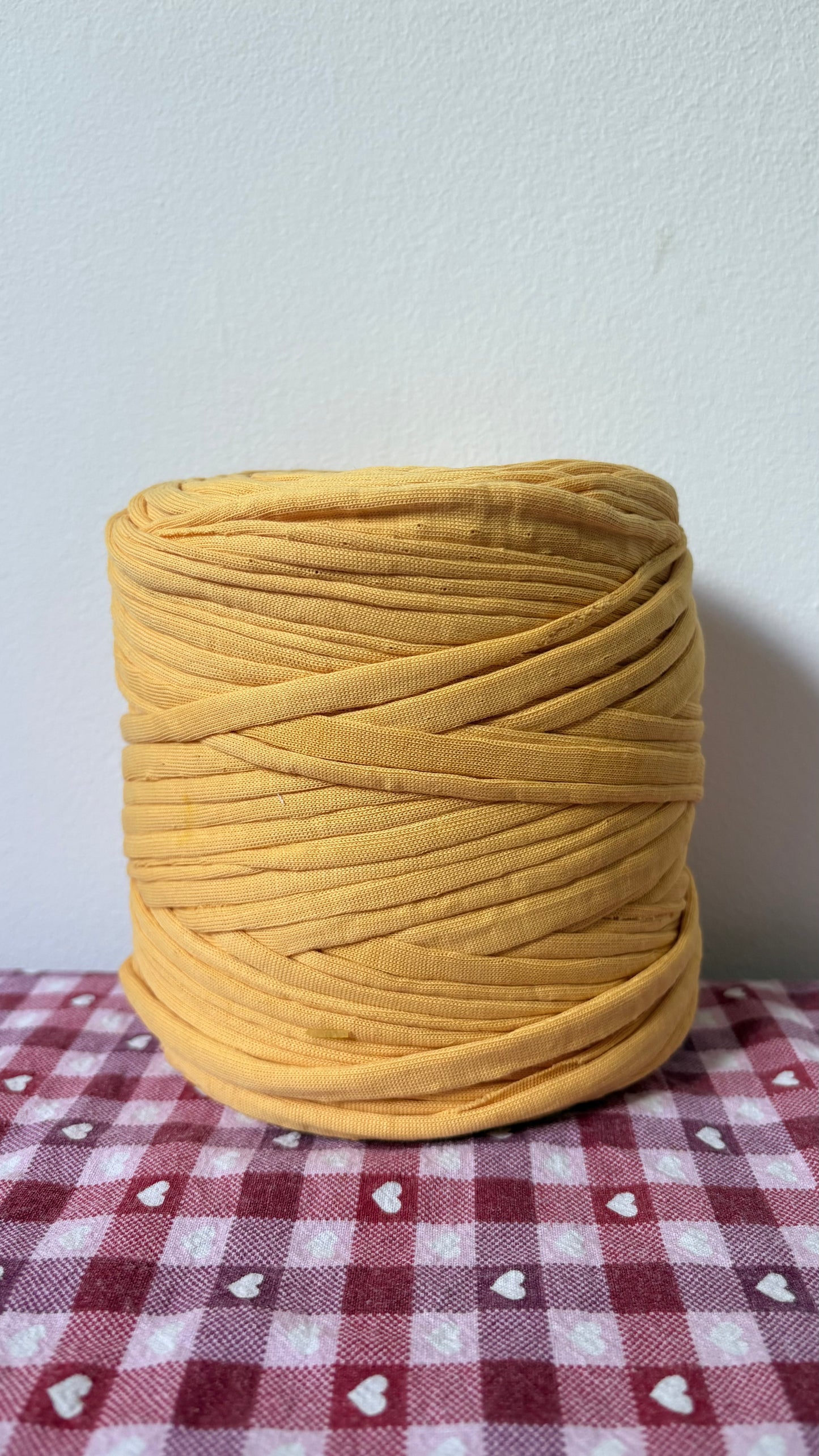T SHIRT YARN - YELLOWS