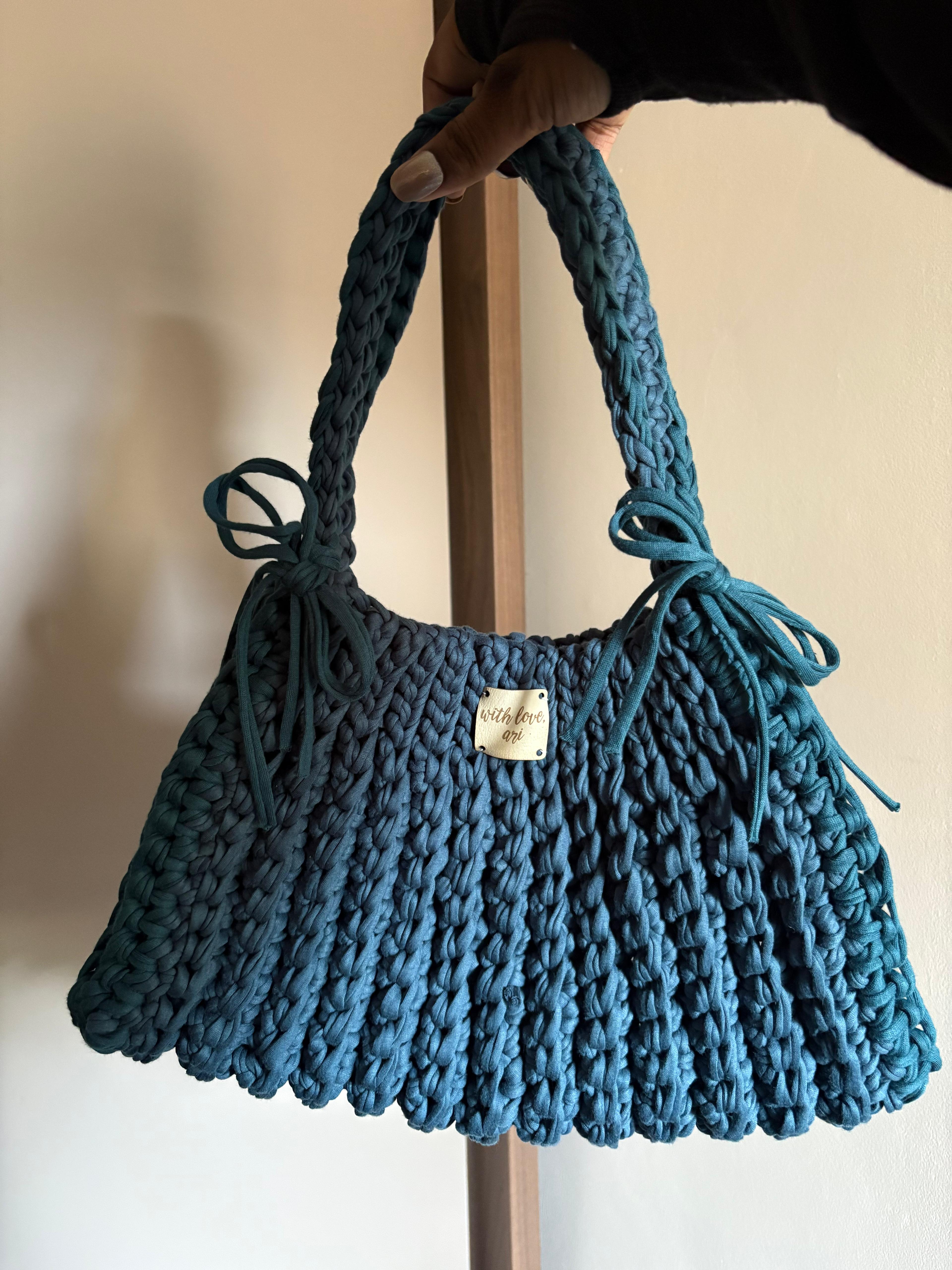 RIBBED TOTE BAG